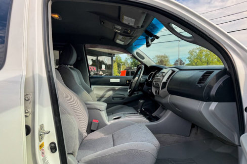 Used 2011 Toyota Tacoma 4x4 Double Cab image 10