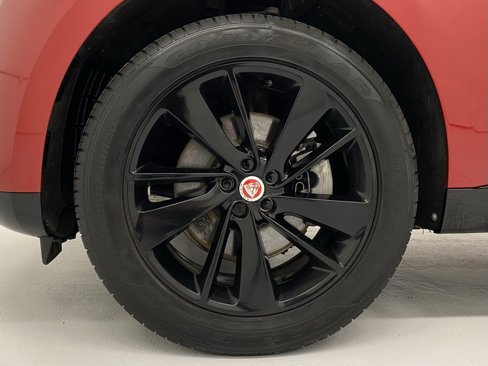 Used 2023 Jaguar F-PACE S image 9