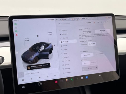 Used 2023 Tesla Model Y Performance image 15