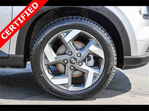Certified 2023 Hyundai Venue SEL image 9