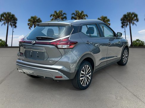 Certified 2024 Nissan Kicks SV image 5