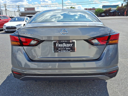 Used 2022 Nissan Altima 2.5 S w/ Driver Assist Package image 5