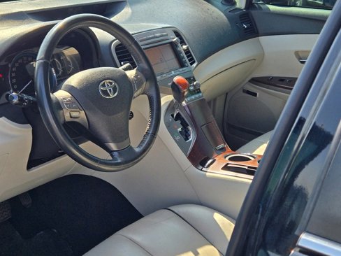 Used 2011 Toyota Venza w/ Leather Pkg image 22