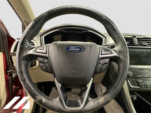 Used 2019 Ford Fusion SEL image 11