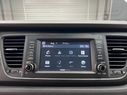 Used 2020 Kia Sedona LX image 31