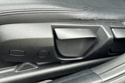 Used 2015 BMW 320i Sedan image 14