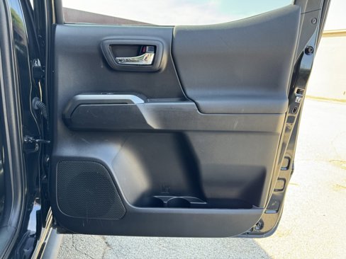 Used 2020 Toyota Tacoma 4x4 Double Cab image 15