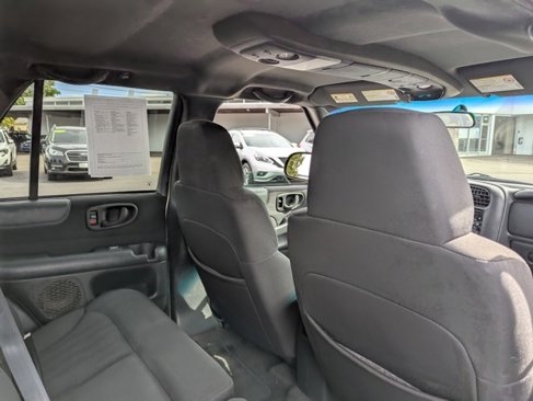 Used 2003 Chevrolet Blazer LS w/ Preferred Equipment Group image 27