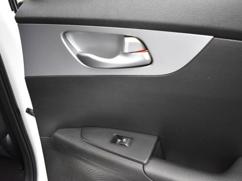 Used 2023 Kia Forte LXS image 19