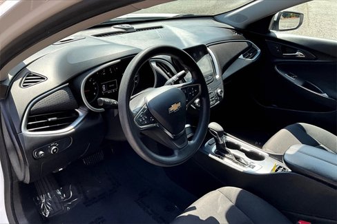 Used 2023 Chevrolet Malibu LT image 17