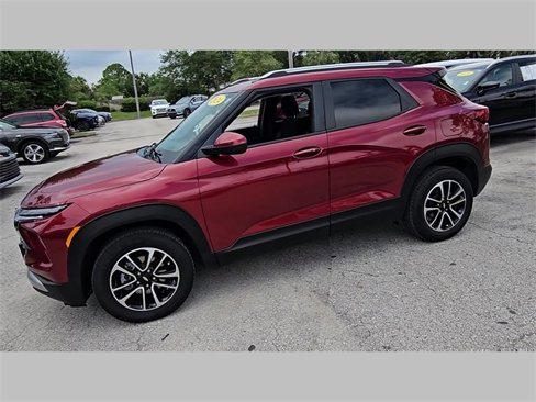 Used 2024 Chevrolet TrailBlazer LT image 34