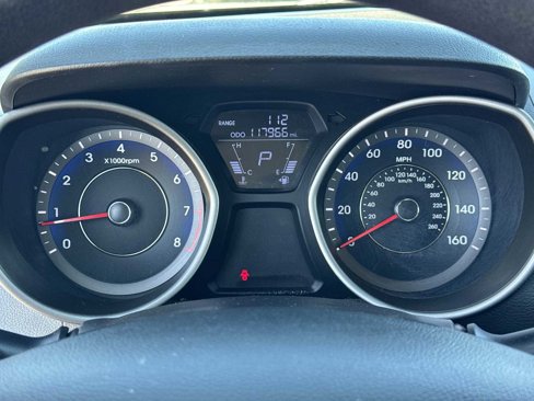 Used 2013 Hyundai Elantra GLS w/ Preferred Pkg image 23
