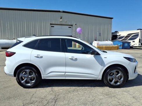 Used 2023 Ford Escape ST-Line image 3