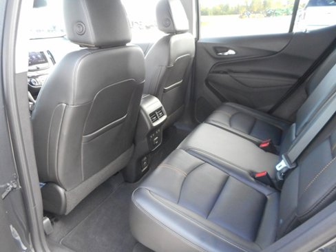 Used 2022 Chevrolet Equinox Premier image 16