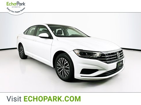 Used 2019 Volkswagen Jetta SE image 1