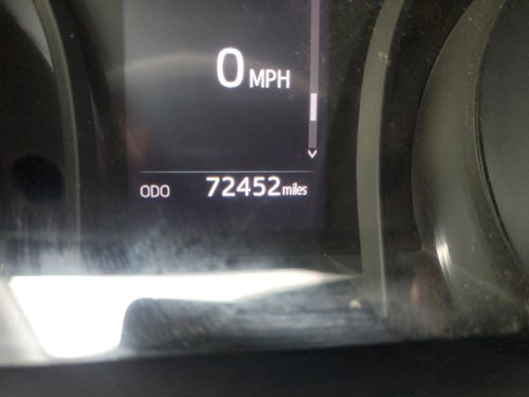 Used 2020 Toyota Camry L image 28