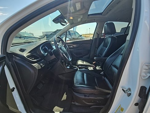 Used 2019 Buick Encore Essence image 9
