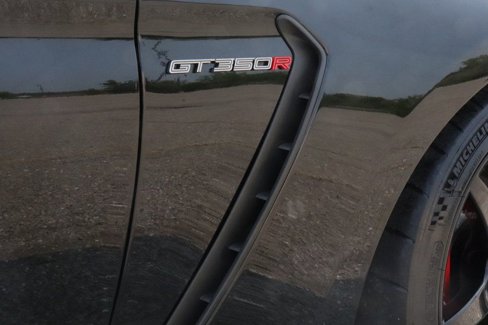 Used 2018 Ford Mustang Shelby GT350R w/ GT350R Equipment Group 920A image 26