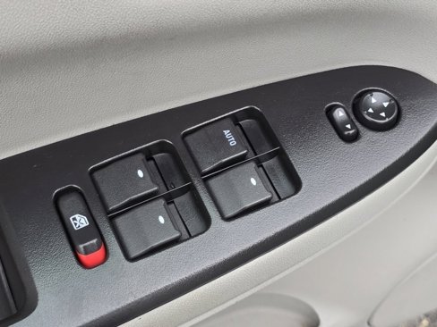 Used 2014 Chevrolet Impala Limited LS image 15