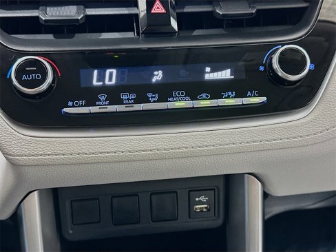 Used 2022 Toyota Corolla Cross LE image 15