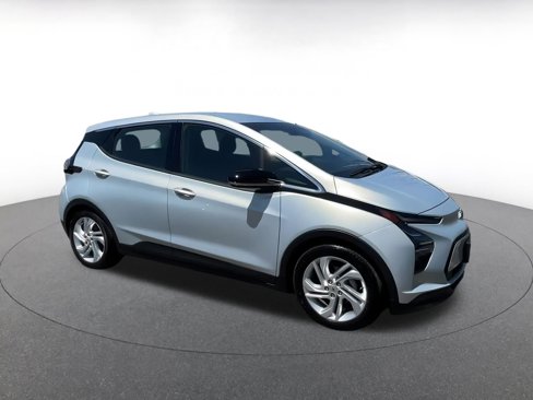 Used 2023 Chevrolet Bolt LT w/ Driver Confidence Package image 2