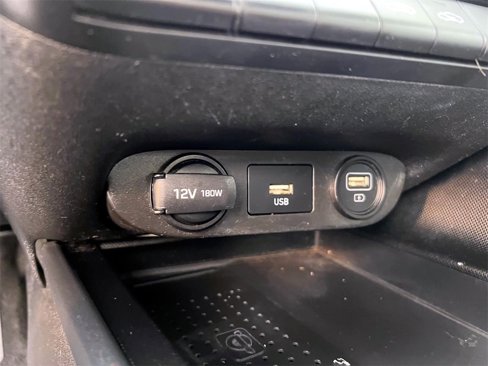 Certified 2023 Hyundai Elantra SEL w/ Convenience Package image 22