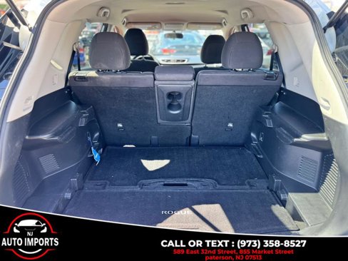 Used 2016 Nissan Rogue SV image 35
