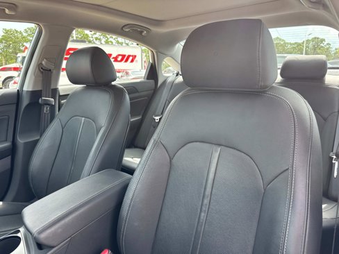 Used 2019 Hyundai Sonata Limited w/ Ultimate Package 04 image 21