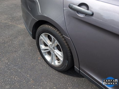 Used 2013 Ford Taurus SEL image 4