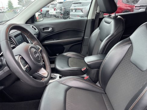 Used 2021 Jeep Compass Latitude image 10