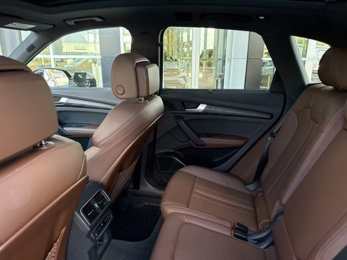 Used 2018 Audi Q5 Prestige w/ Prestige Package image 28