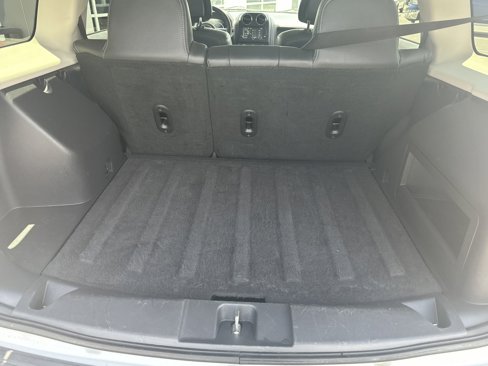 Used 2014 Jeep Patriot Limited image 21