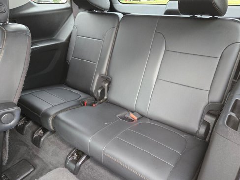 Used 2018 Chevrolet Traverse LT image 19