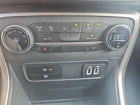 Certified 2021 Ford EcoSport SE w/ SE Convenience Package image 28