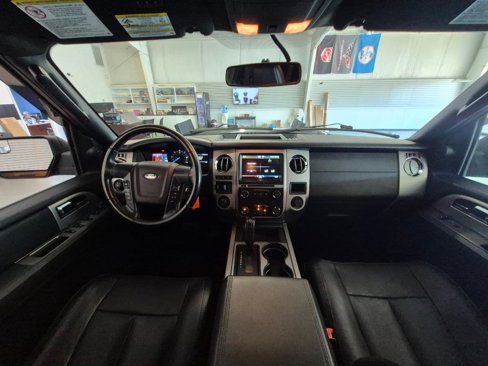 Used 2015 Ford Expedition EL XLT w/ Equipment Group 202A image 17