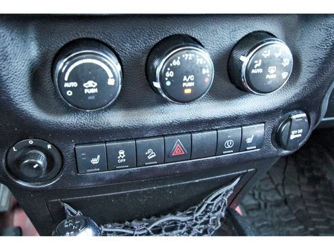 Used 2018 Jeep Wrangler Unlimited Sahara image 23