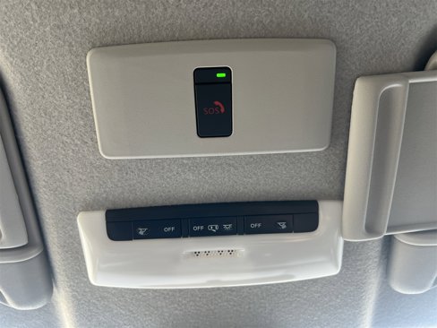 Certified 2024 Nissan Kicks SV image 14
