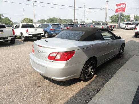 Used 2008 Chrysler Sebring Touring image 4