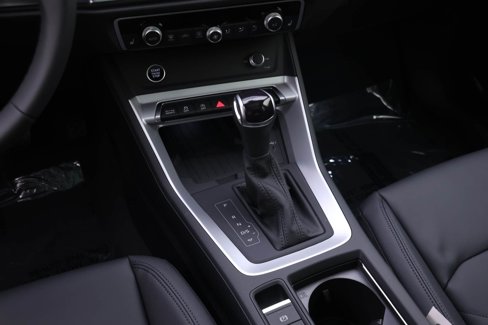New 2025 Audi Q3 2.0T Premium image 14