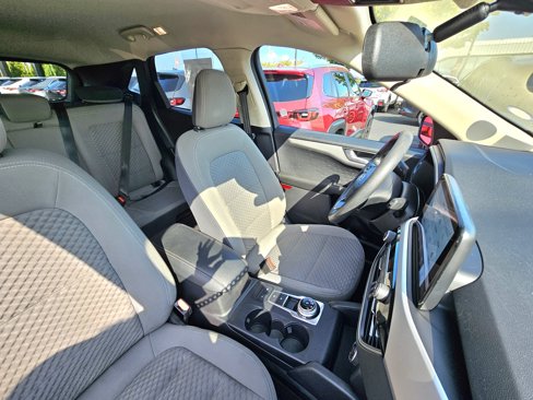 Used 2020 Ford Escape SE image 8