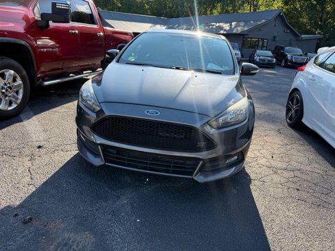 Used 2016 Ford Focus ST image 9
