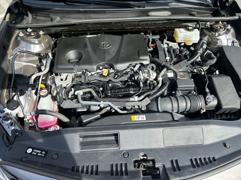 Used 2022 Toyota Camry LE image 22