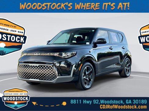 Used 2023 Kia Soul EX image 1