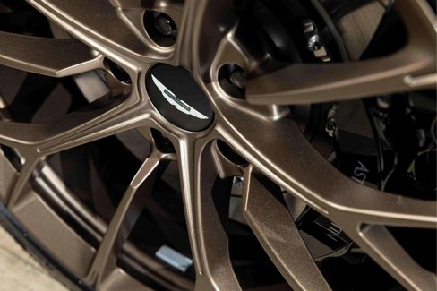 New 2025 Aston Martin V8 Vantage Coupe image 13