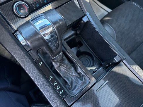 Used 2010 Ford Taurus SHO image 36