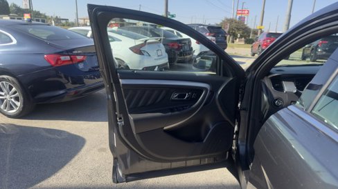 Used 2017 Ford Taurus SEL image 12