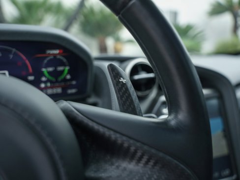 Used 2020 McLaren 720S Luxury image 12