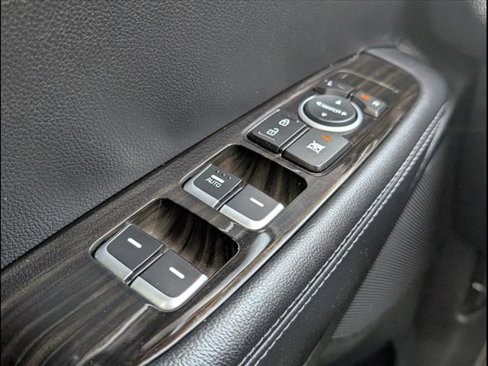 Used 2019 Kia Sorento L image 14
