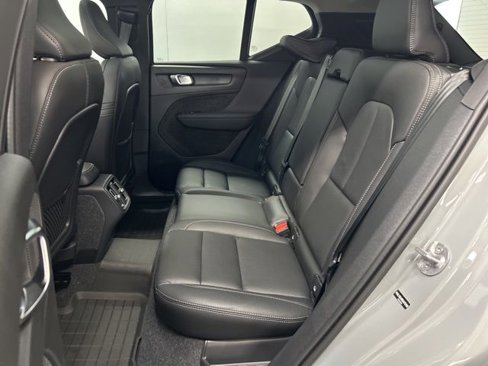 New 2025 Volvo XC40 B5 Core w/ Protection Package Premier image 12