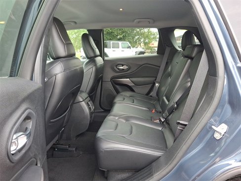 Used 2021 Jeep Cherokee Latitude Lux image 10